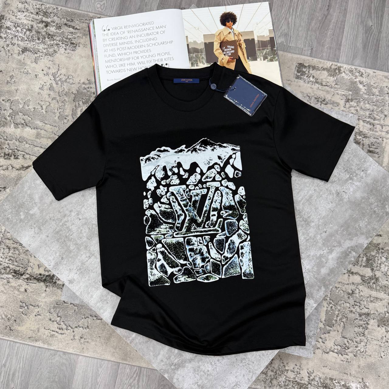 SUPER CLON LV TEE jay3006