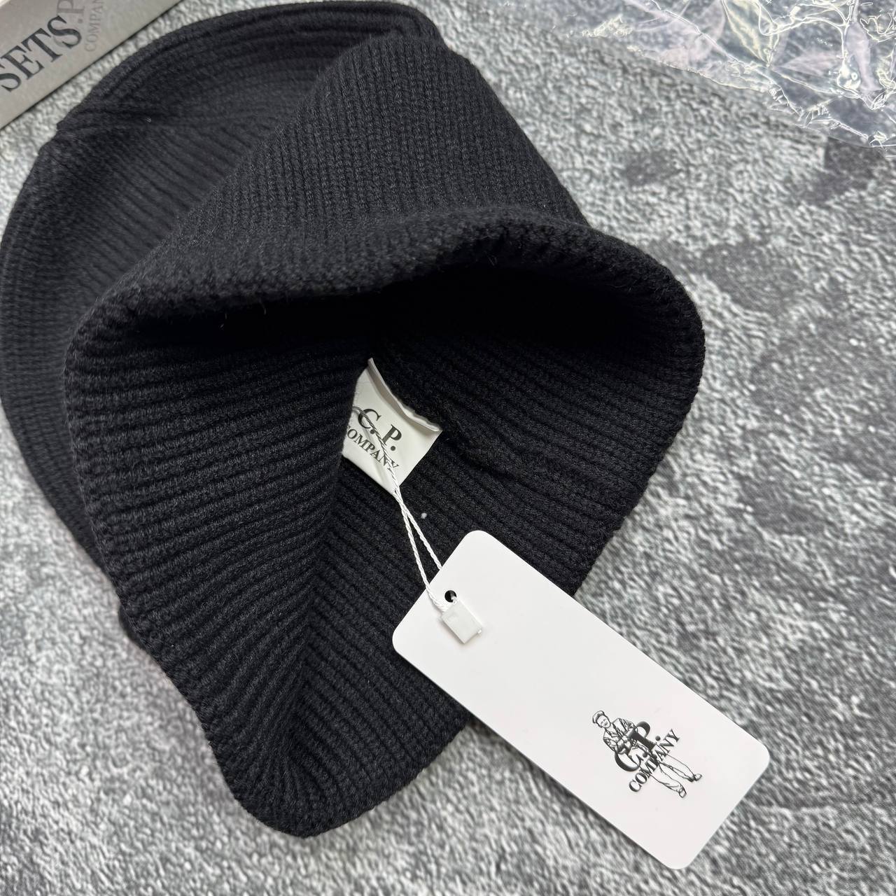 Cp hat with box sa1808