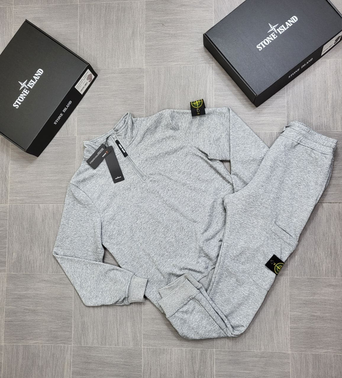 QUALITY STON ISLAN TRACKSUIT WITH BOX ak1908