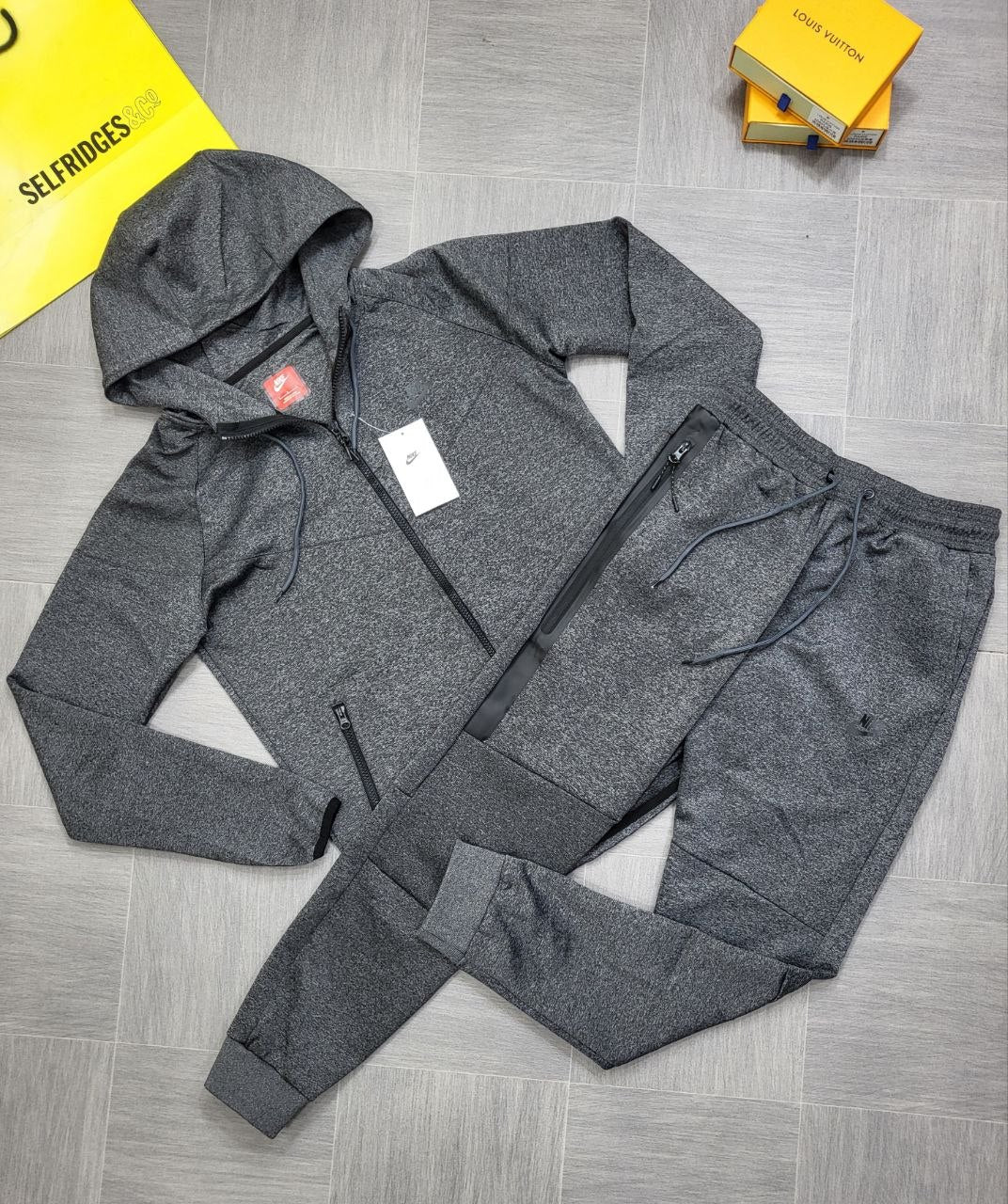 QUALITY NIK TRACKSUIT ak2208
