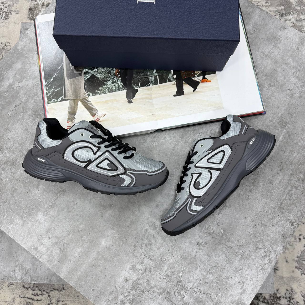 HIGH END DIO B30 WITH EXTRA LACES AND FULL PACKAGING ETC jay0208