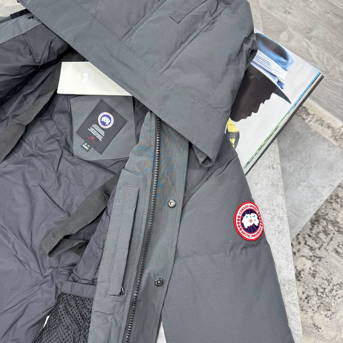SUPER CLON WYNDHA PARKA WITH FUR WITH GHOST AND RED BADGE WITH DUST BAG jay1409