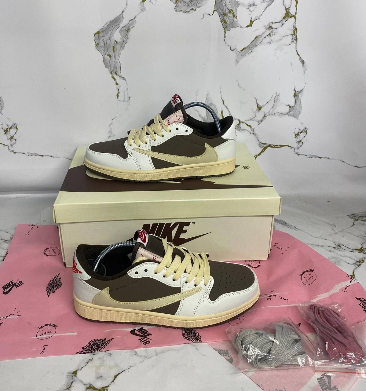 JORDA NIK TRAVIS COME WITH BOX ETC am0409