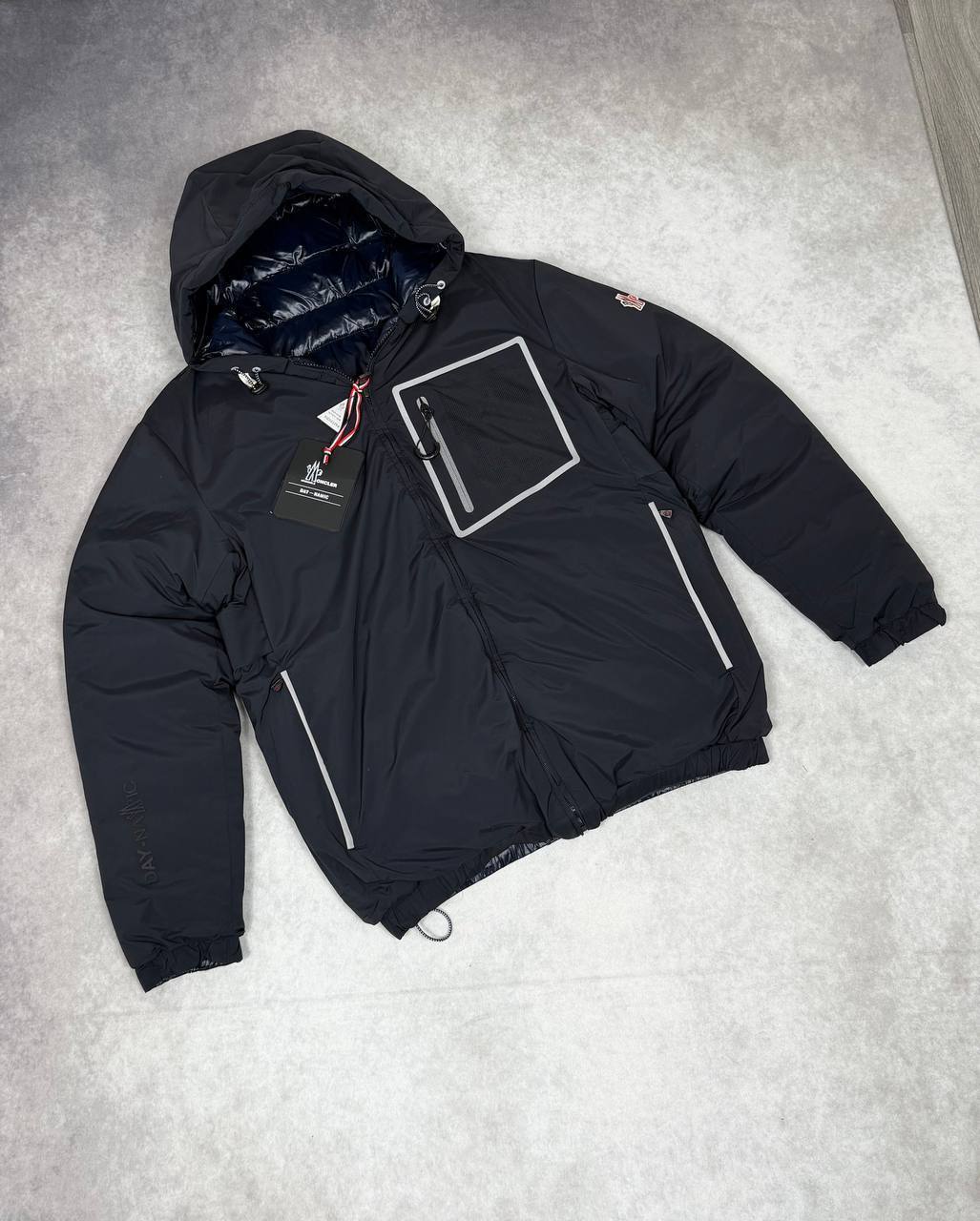 SUPER CLON MONCLE REVERSE-ABLE JACKETS NFC TAG ETC am0409