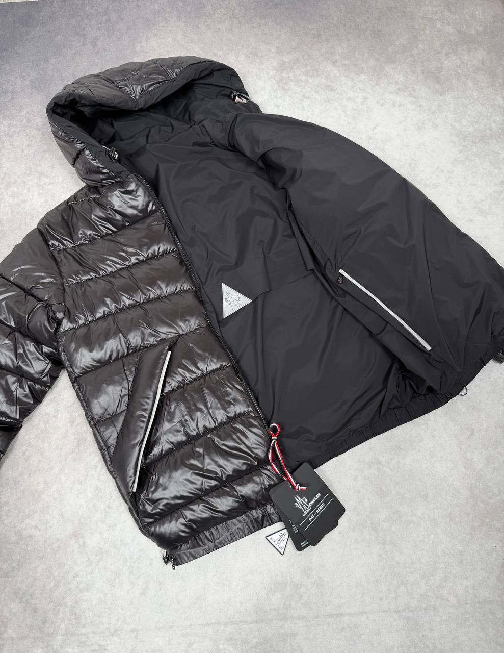 SUPER CLON MONCLE REVERSE-ABLE JACKETS NFC TAG ETC am0409