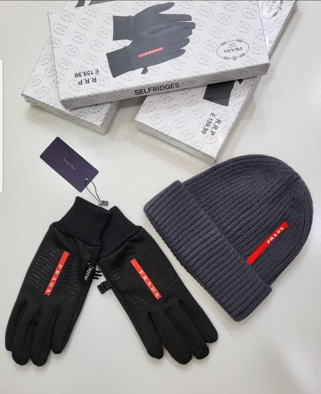 QUALITY PRAD BEANIE + GLOVES SET ak1209
