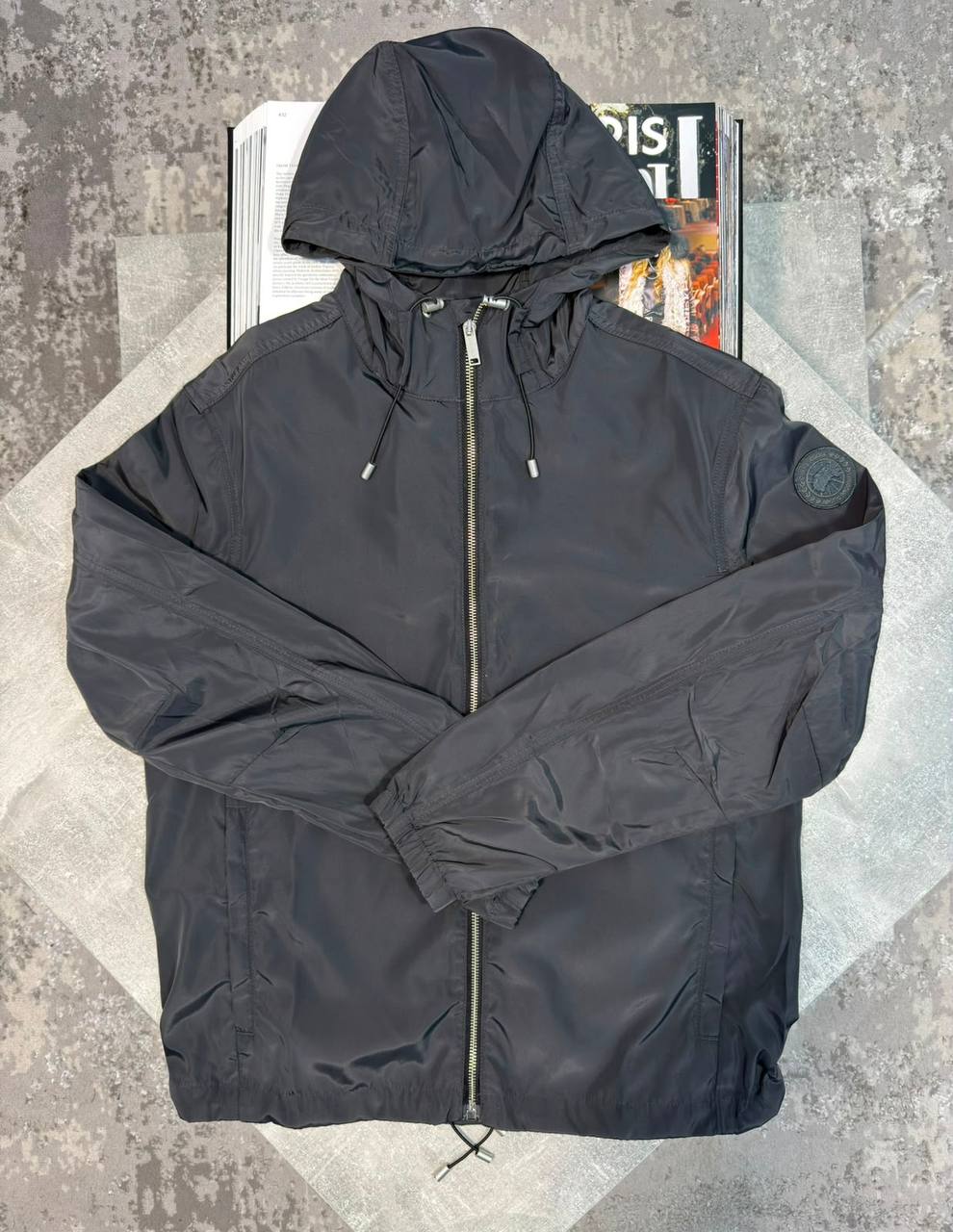 Canad Goos Windbreaker aj1209