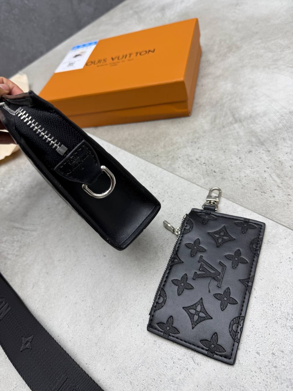 MENS LV BAG COME WITH BOX ETC am1309