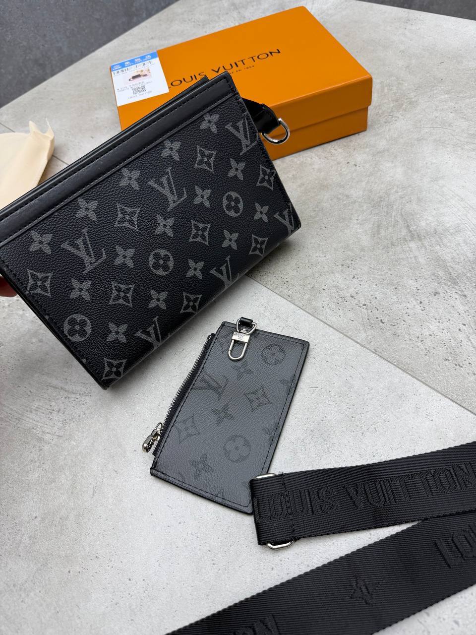 MENS LV BAG COME WITH BOX ETC am1309