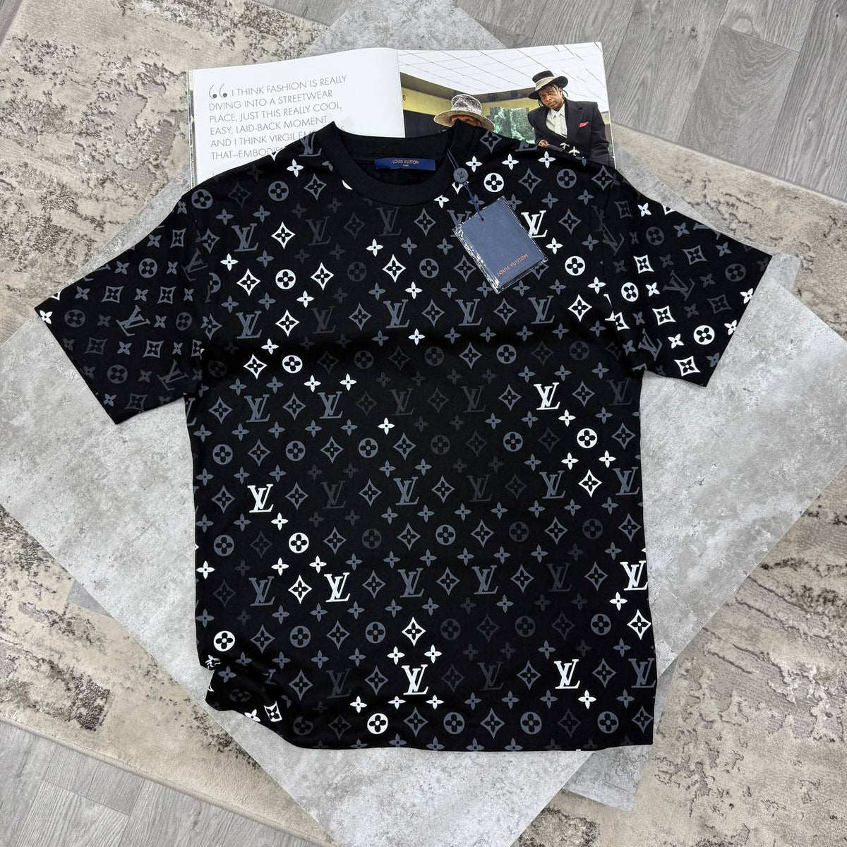 SUPER CLON LV TEE jay1909
