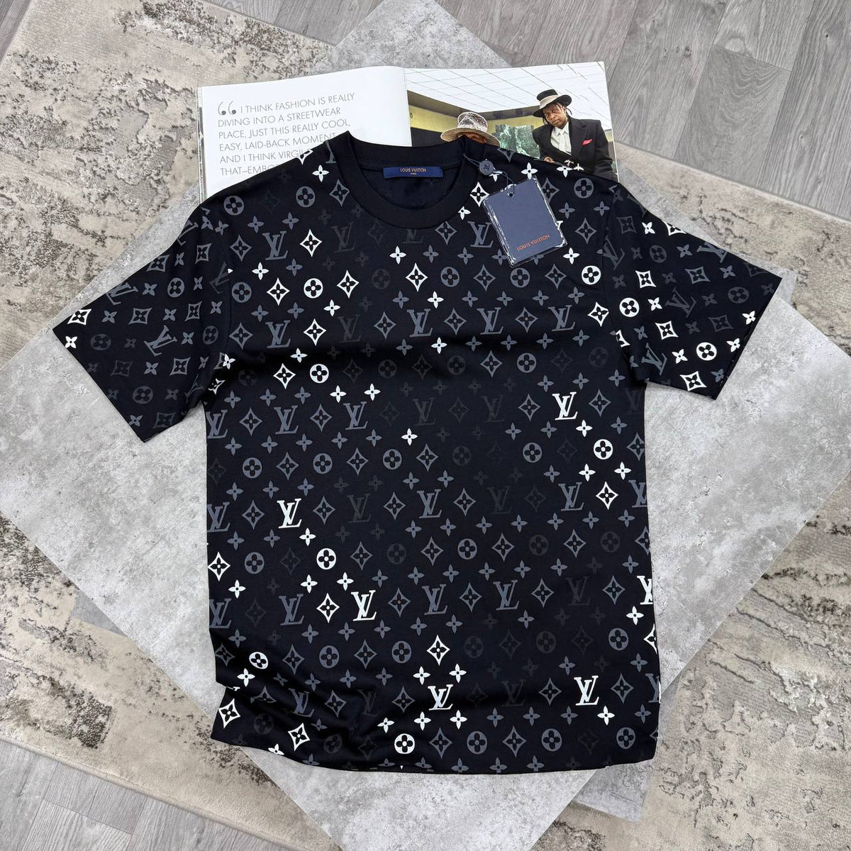 SUPER CLON LV TEE jay1909