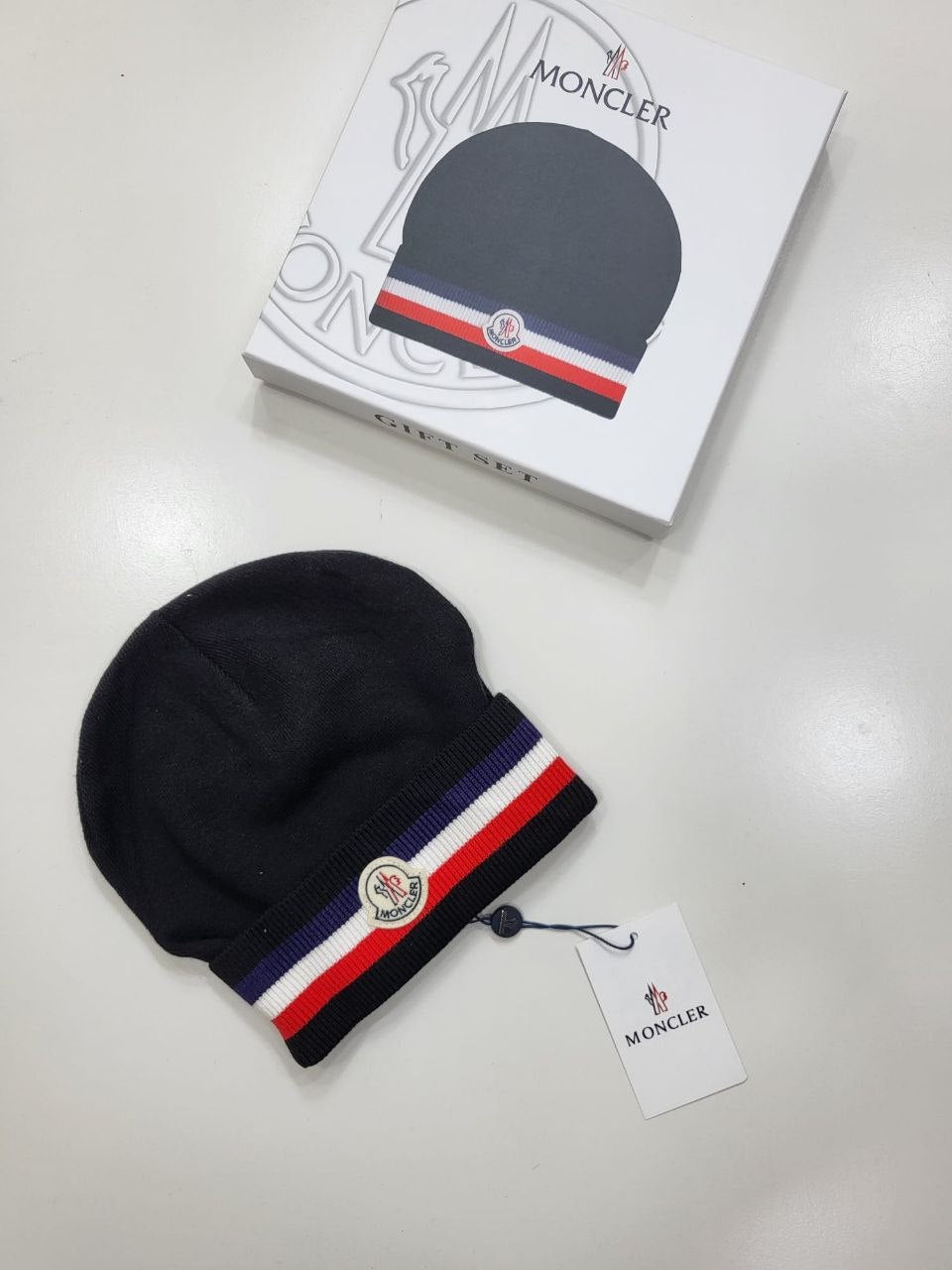 QUALITY MONCLE BEANIE WITH BOX ak1609