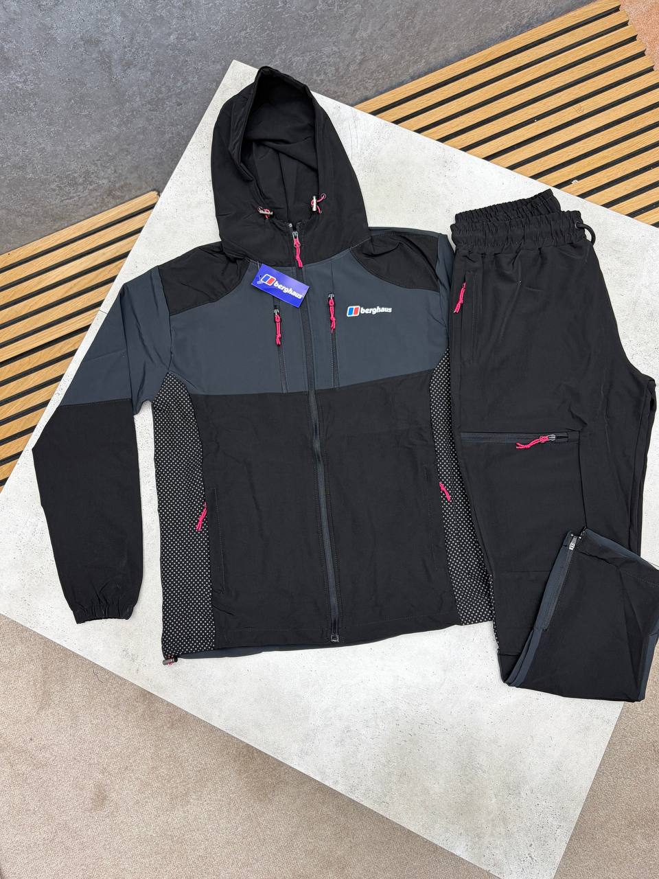 BERGHAU TRACKSUITS am1809