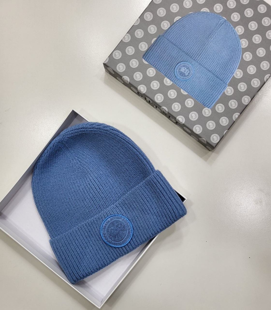QUALITY CANAD GOOS BEANIE WITH BOX ak1609