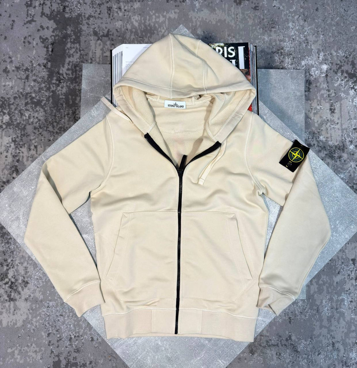 Ston Islan zip up hoodie aj2009