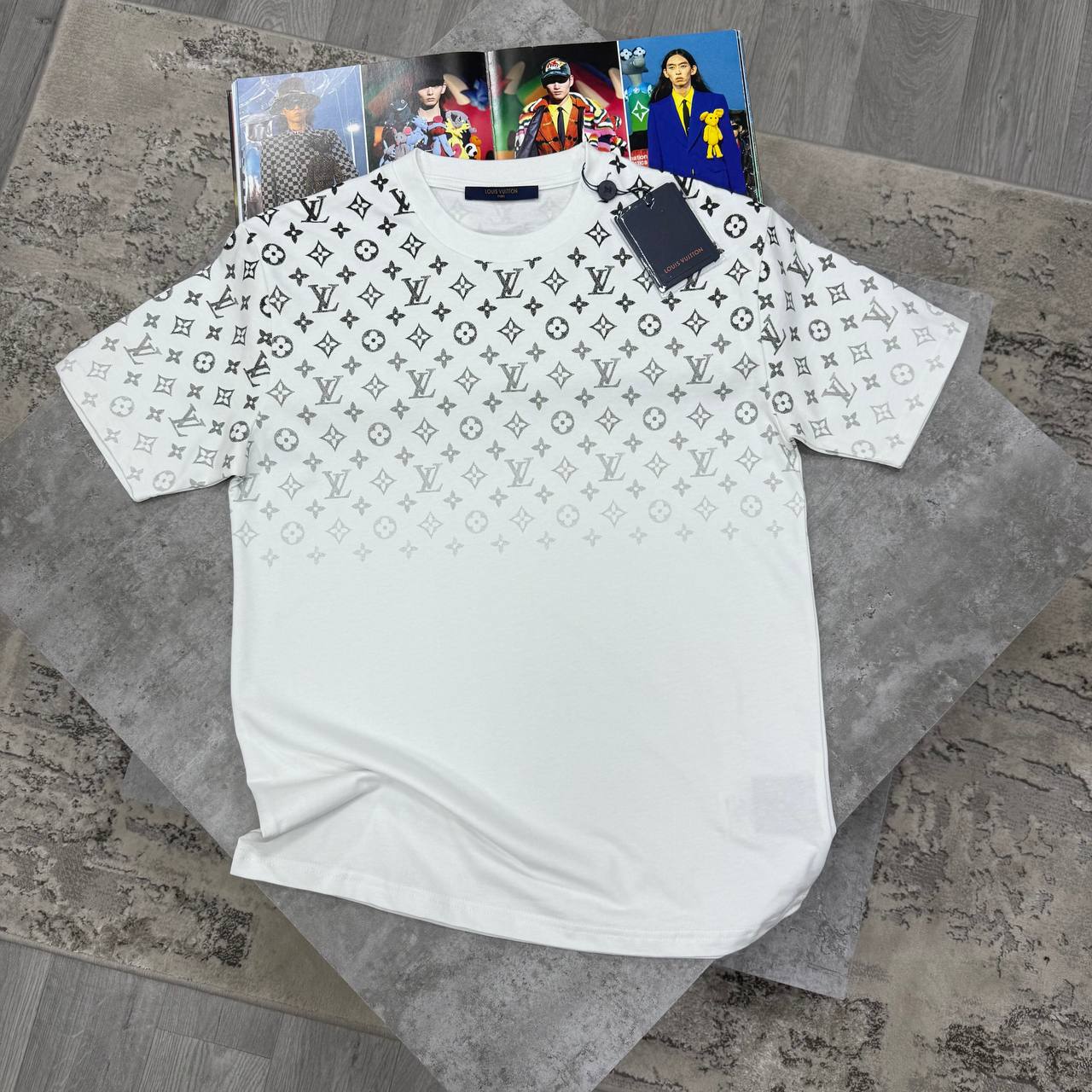 SUPER CLON LV MONO TEE jay3006