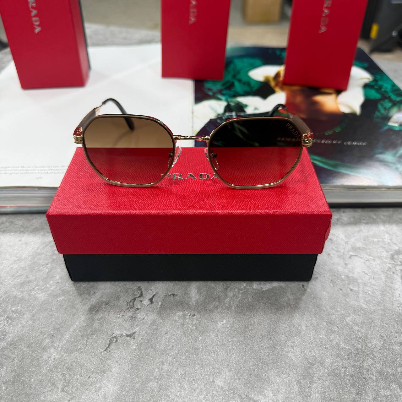 TOP QUALITY PRAD SUNGLASSES 🕶️ WITH FULL PACKAGING ETC jay2707