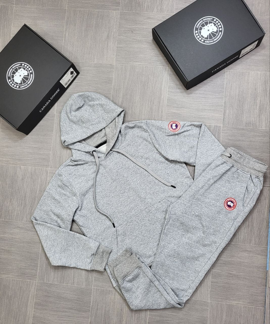 QUALITY CANAD GOOS TRACKSUIT WITH BOX ak2006