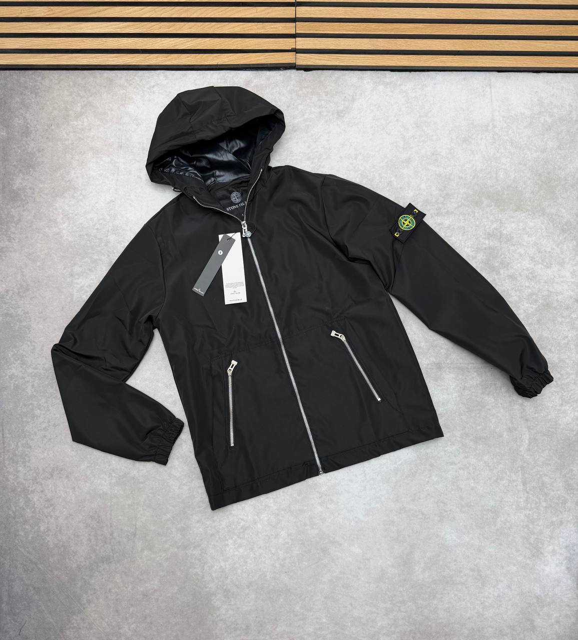 MENS STON ISLAN WINDBREAKER am2006