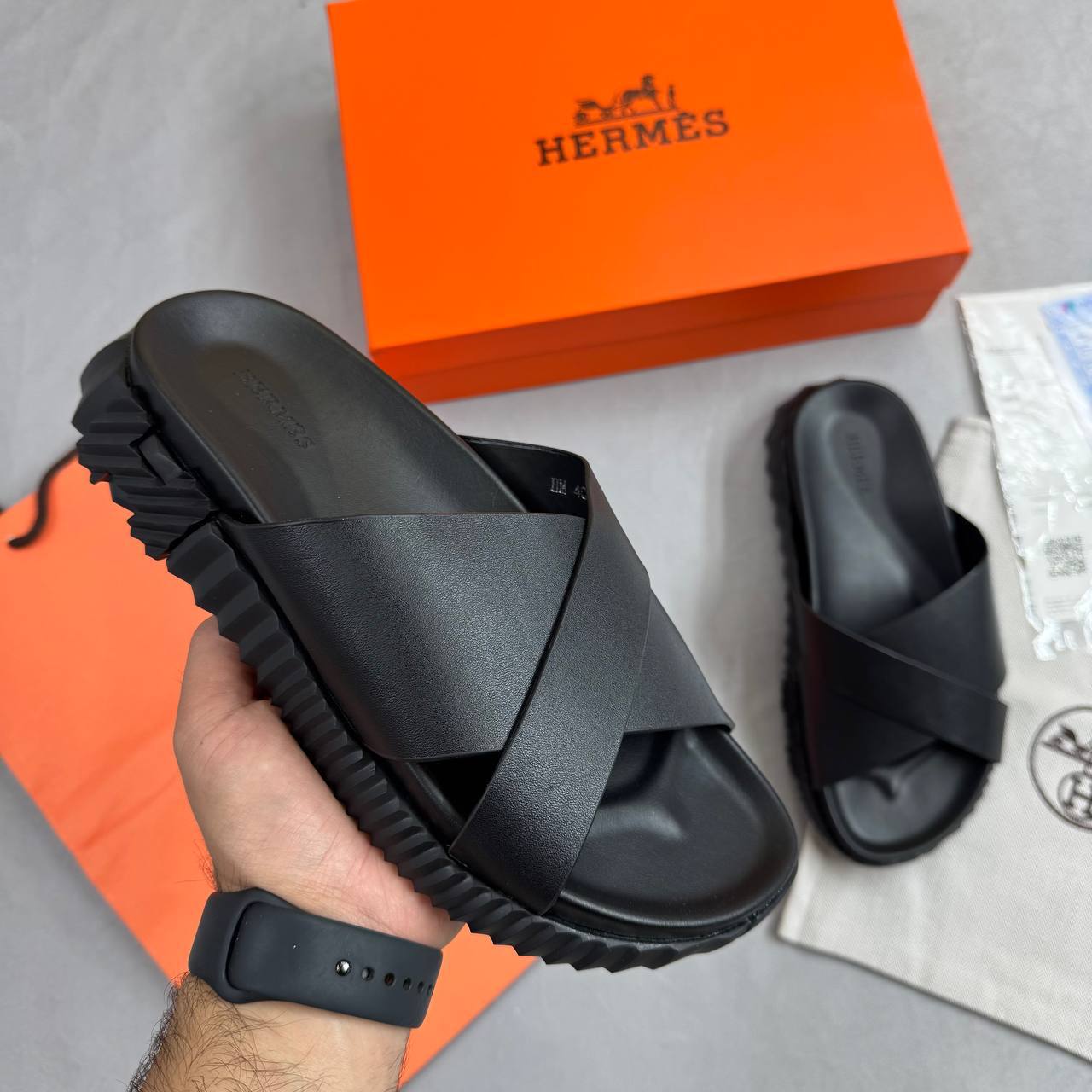 Hermes sliders sa0109