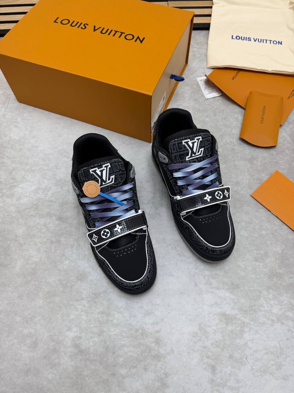 SUPER CLON LV TRAINERS COME WITH BOX ETC am2006