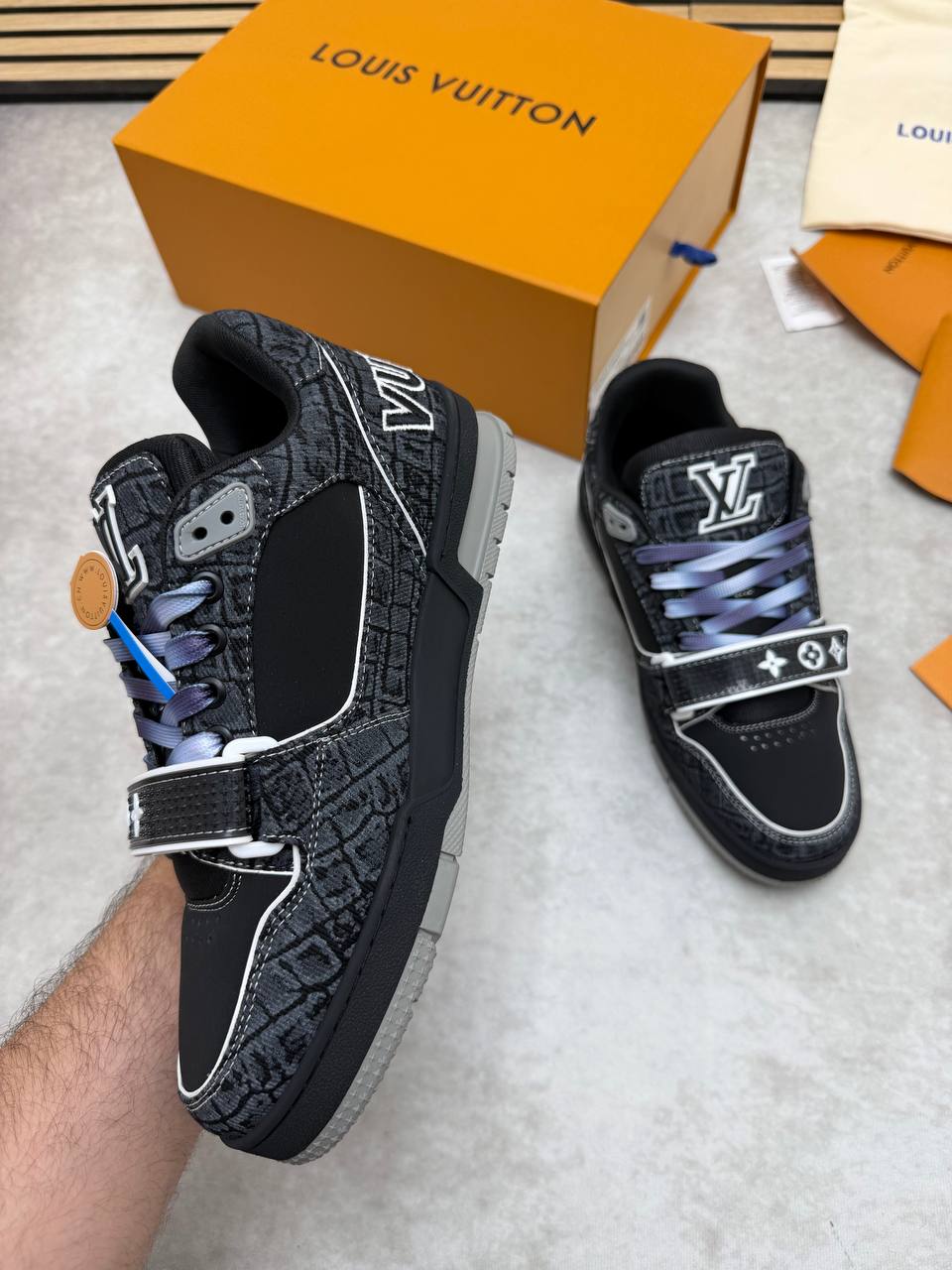 SUPER CLON LV TRAINERS COME WITH BOX ETC am2006