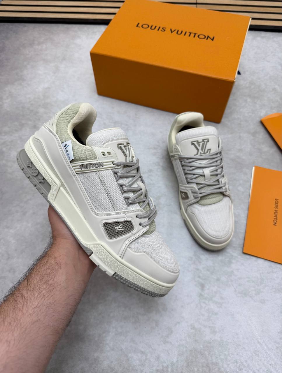 SUPER CLON LV TRAINERS COME WITH BOX ETC am2006