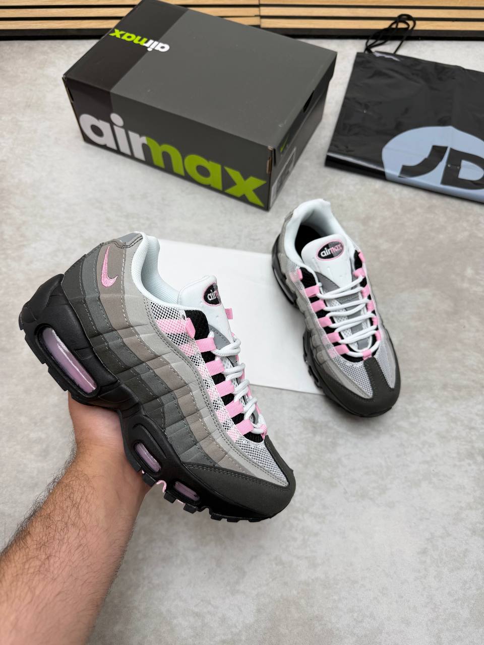 NIK AIR MAX 95 COME WITH BOX ETC am2006