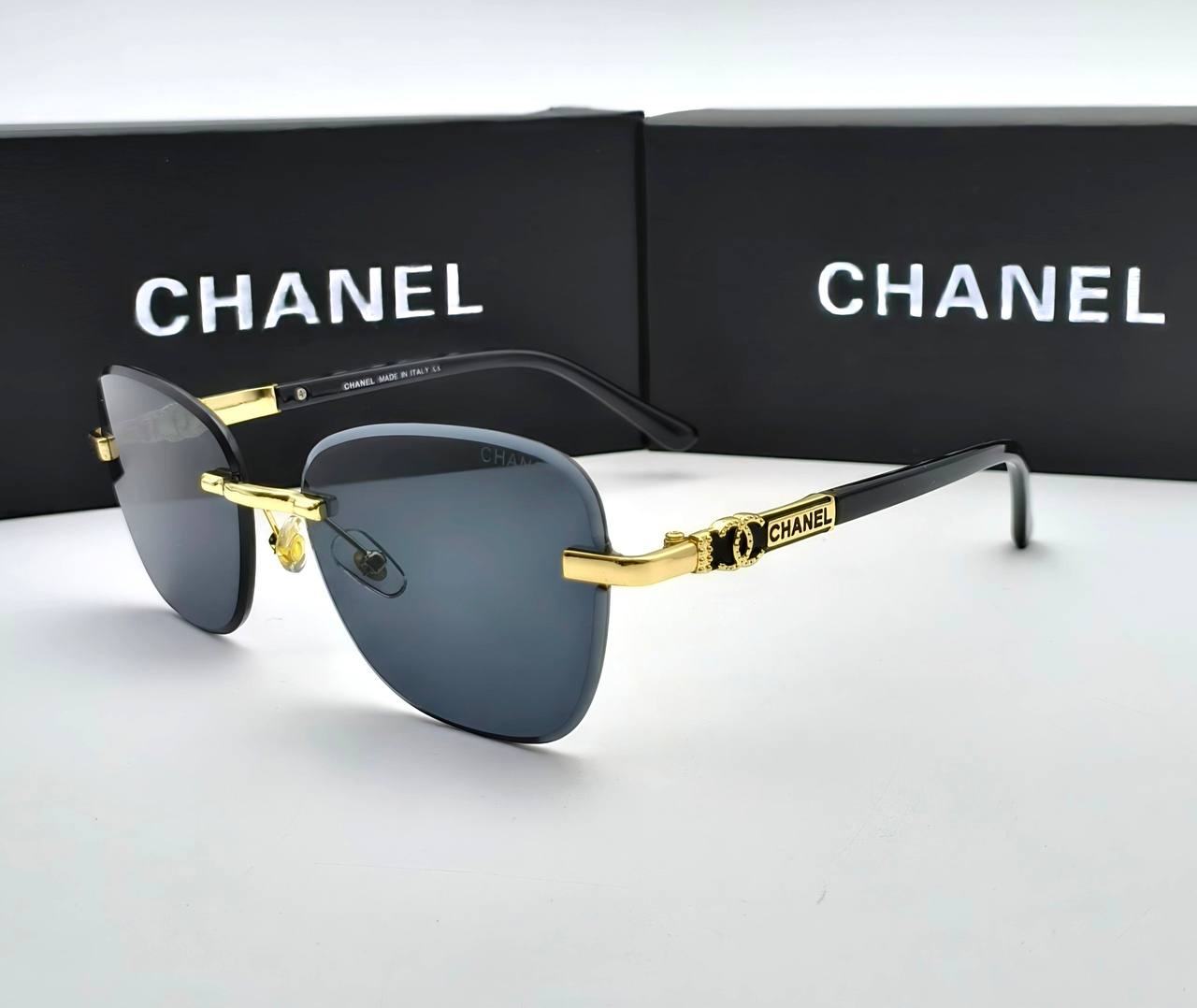 CHANE SUNGLASSES COME WITH BOX ETC am2106