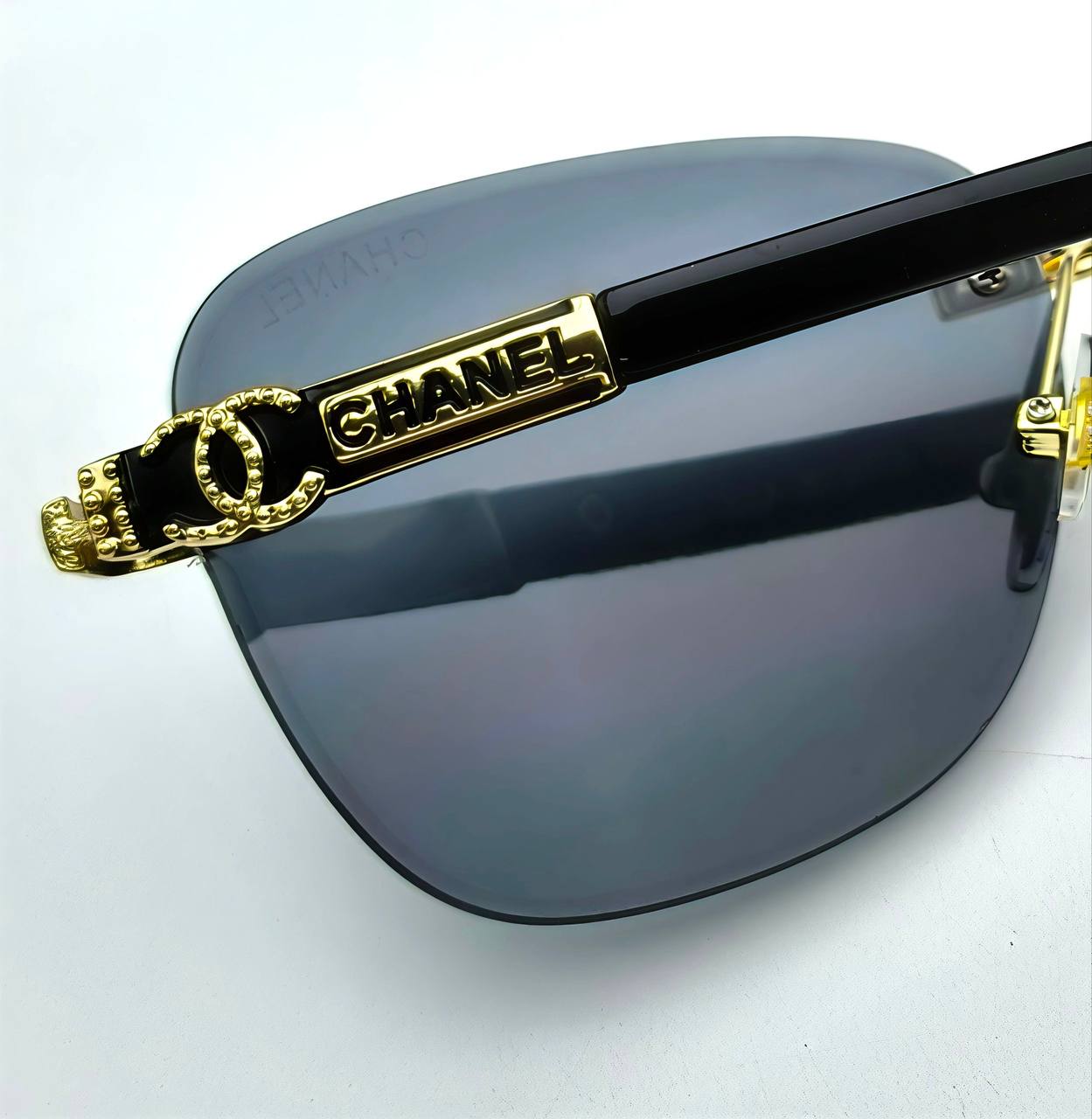 CHANE SUNGLASSES COME WITH BOX ETC am2106