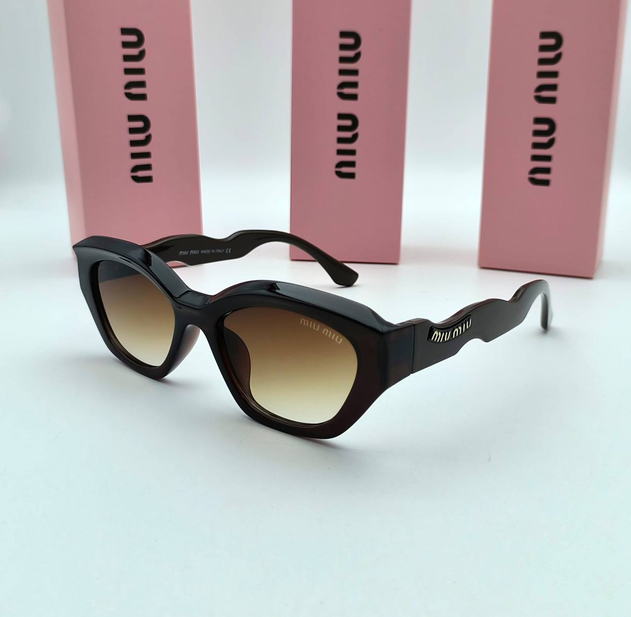 MIU MIU SUNGLASSES COME WITH BOX ETC am2306