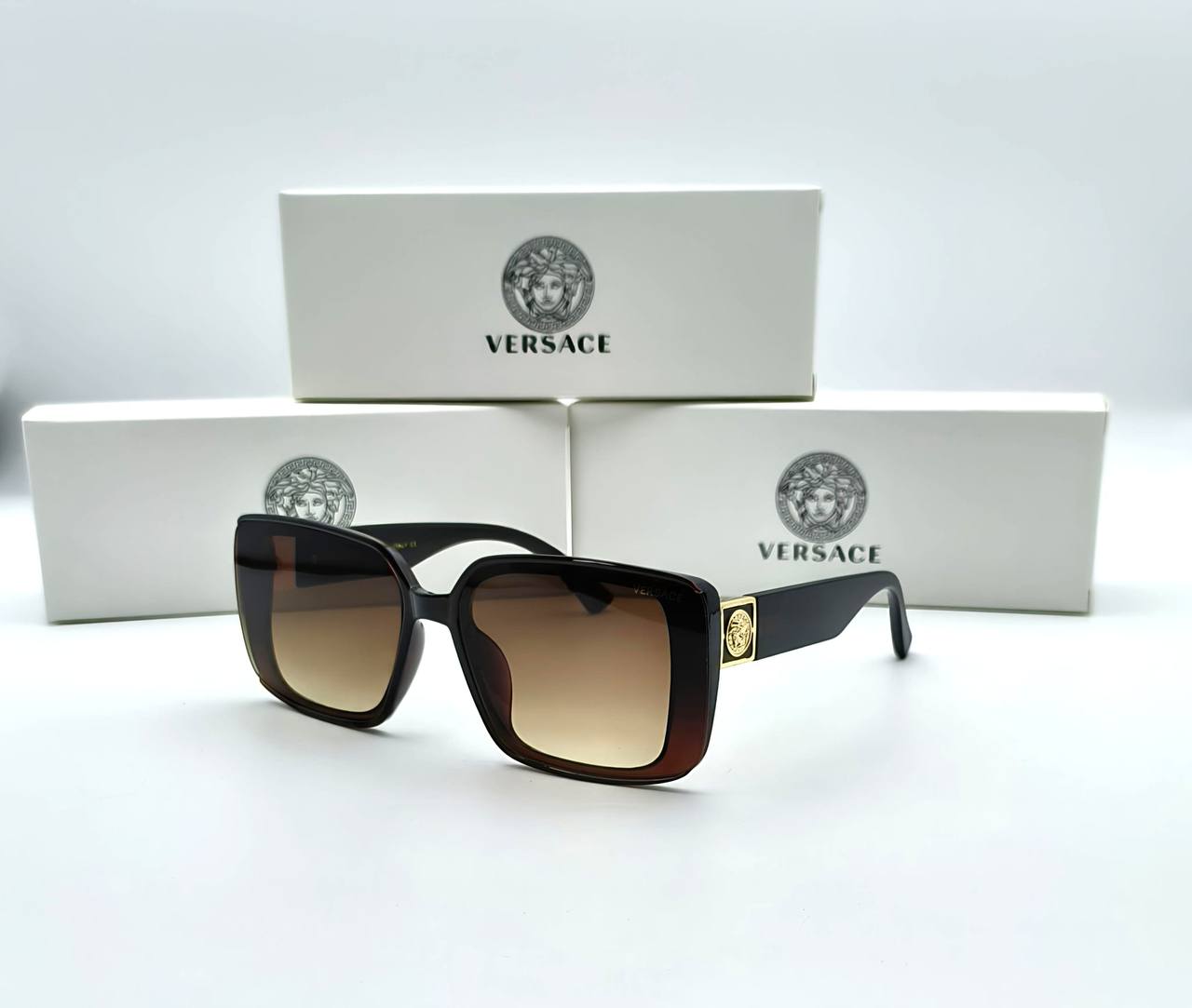 VERSAC SUNGLASSES COME WITH BOX ETC am2306