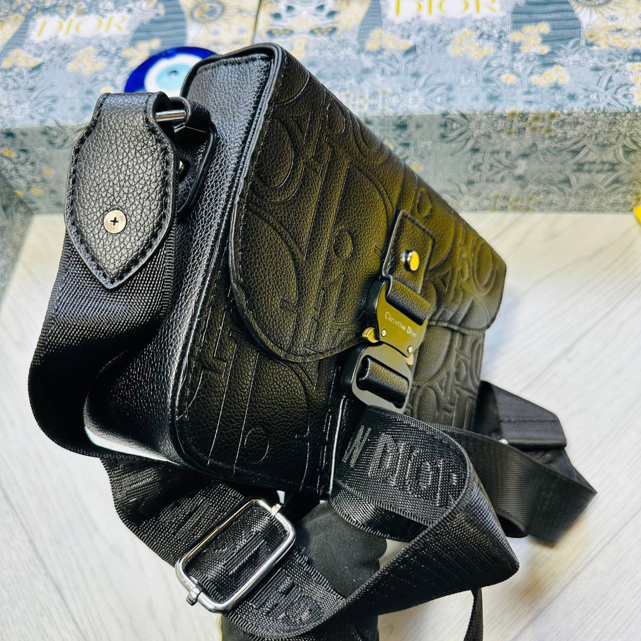DIO MAN HAND BAG WITH BOX to2306