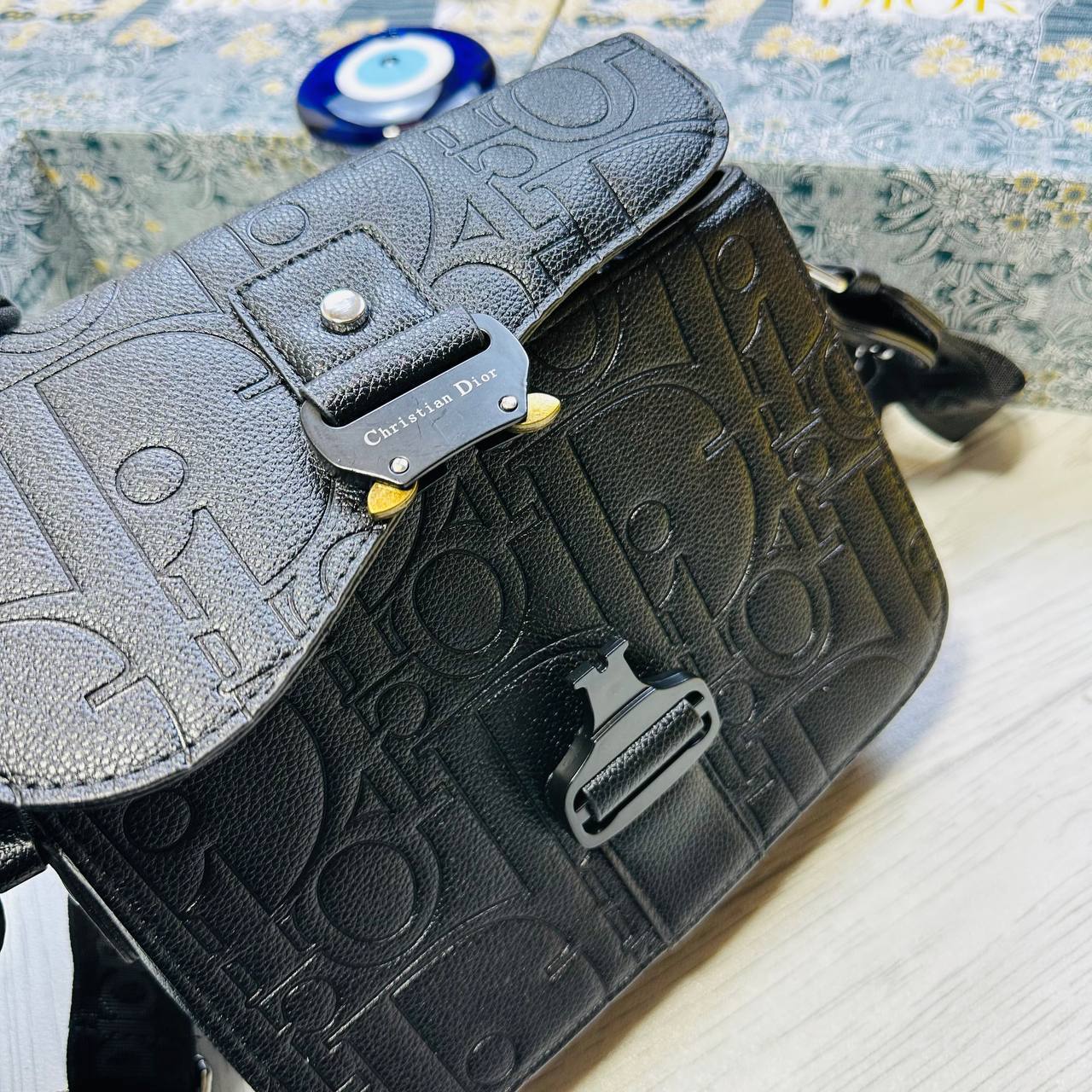 DIO MAN HAND BAG WITH BOX to2306