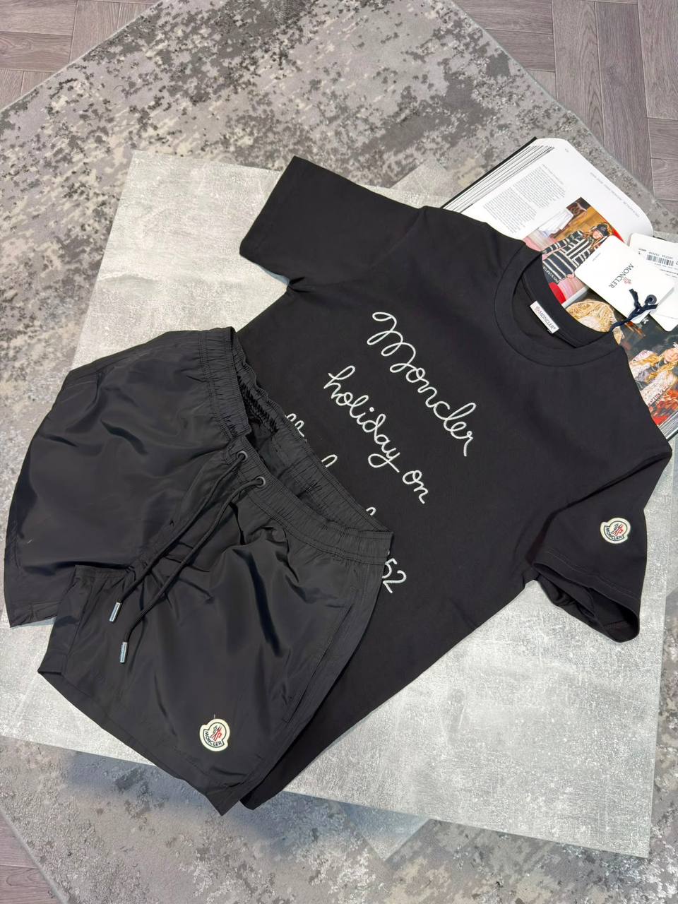 Moncle Shorts Set aj2406