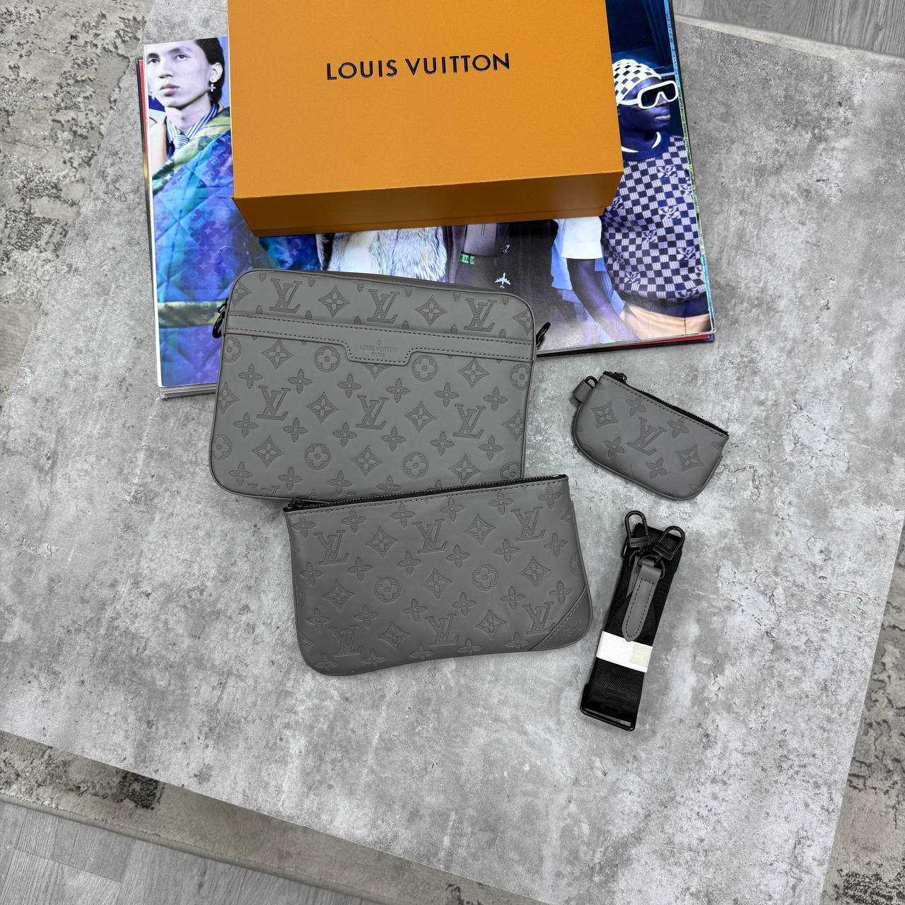 SUPER CLON LV TRI MESSENGER BAG WITH FULL PACKAGING ETC jay2406
