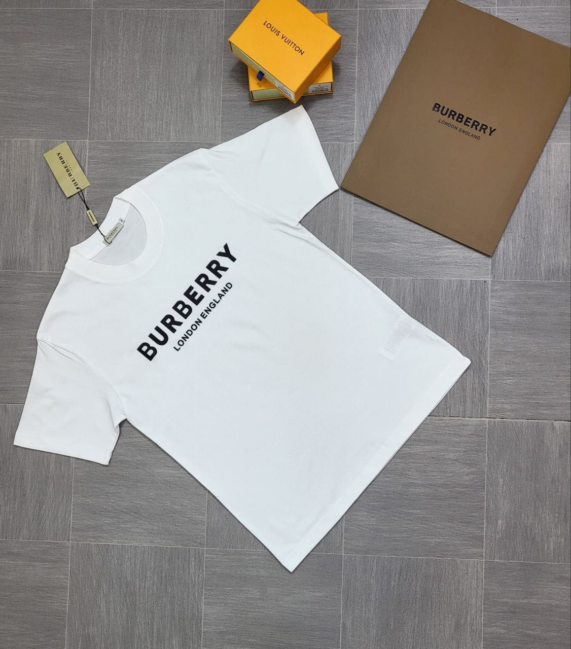 SUPERCLON QUALITY BURBERR T - SHIRT WITH *BAG* ak2406