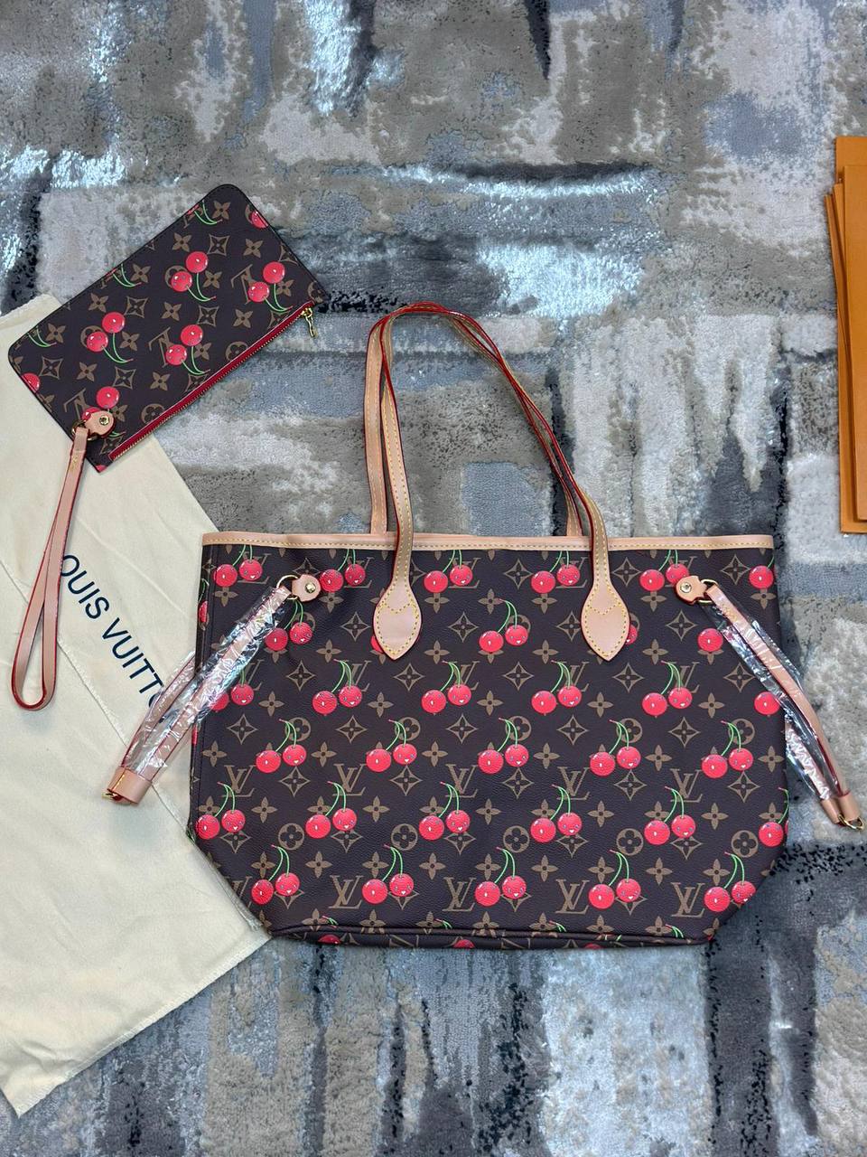 NEW IN CHERRY LVE NEVERFULL CHERRY LV NEVERFULL su0709 £64.99
