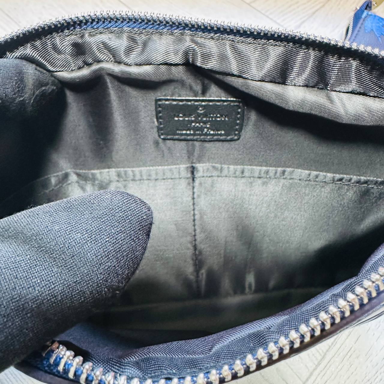 LV MAN BAG WITH BOX AND DUST BAG to2406