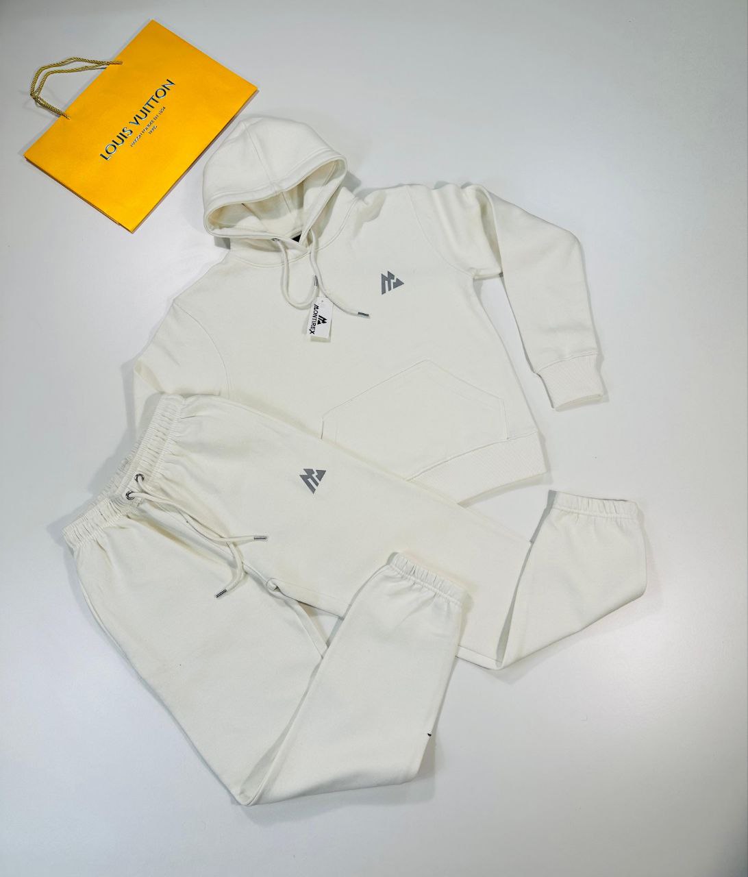 Monitrex tracksuit su0709