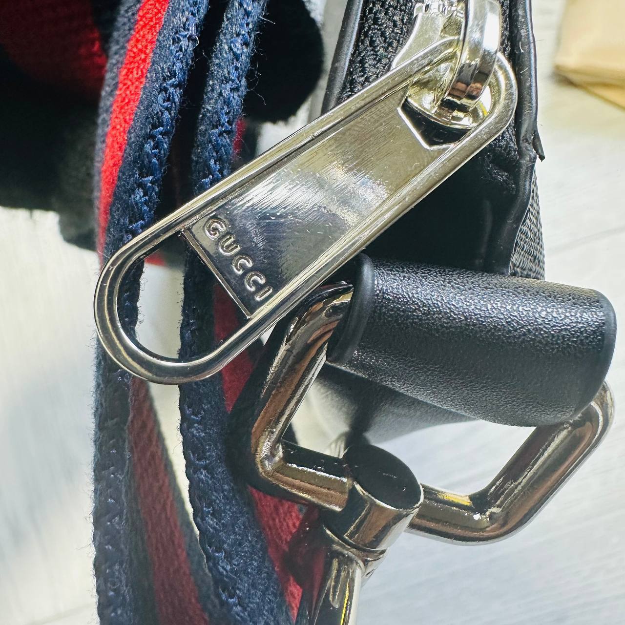 GUCC MAN BAG WHIT DUST BAG to2706