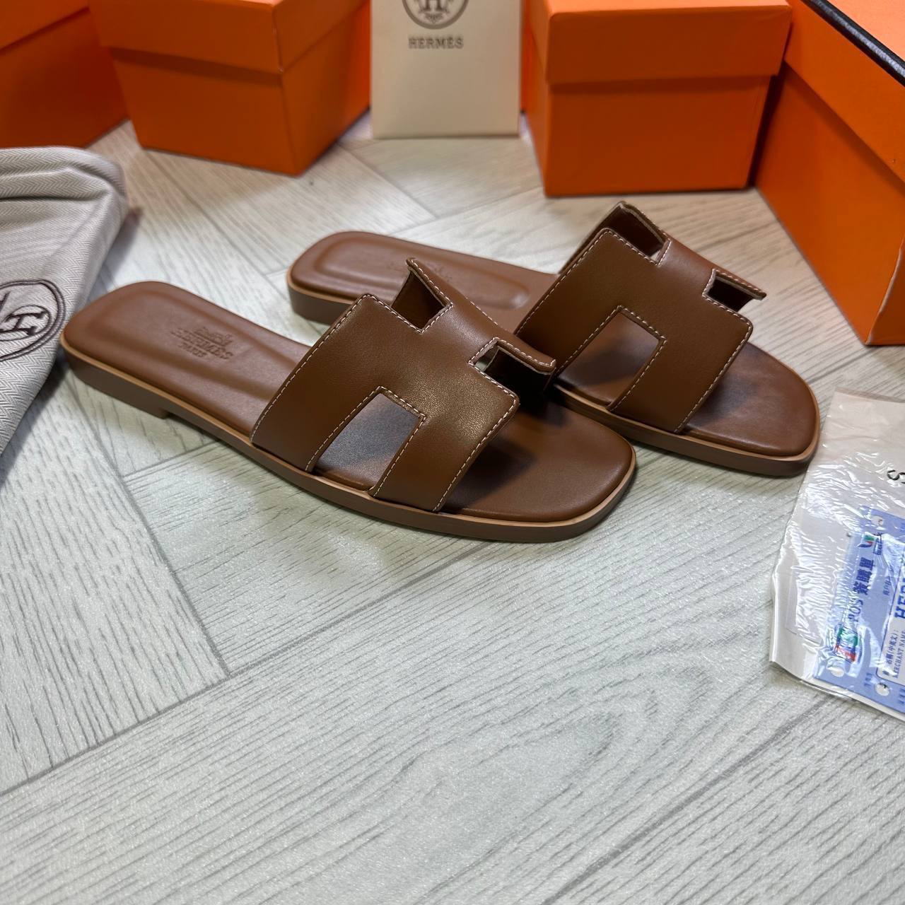 Herm sliders boxed to2706