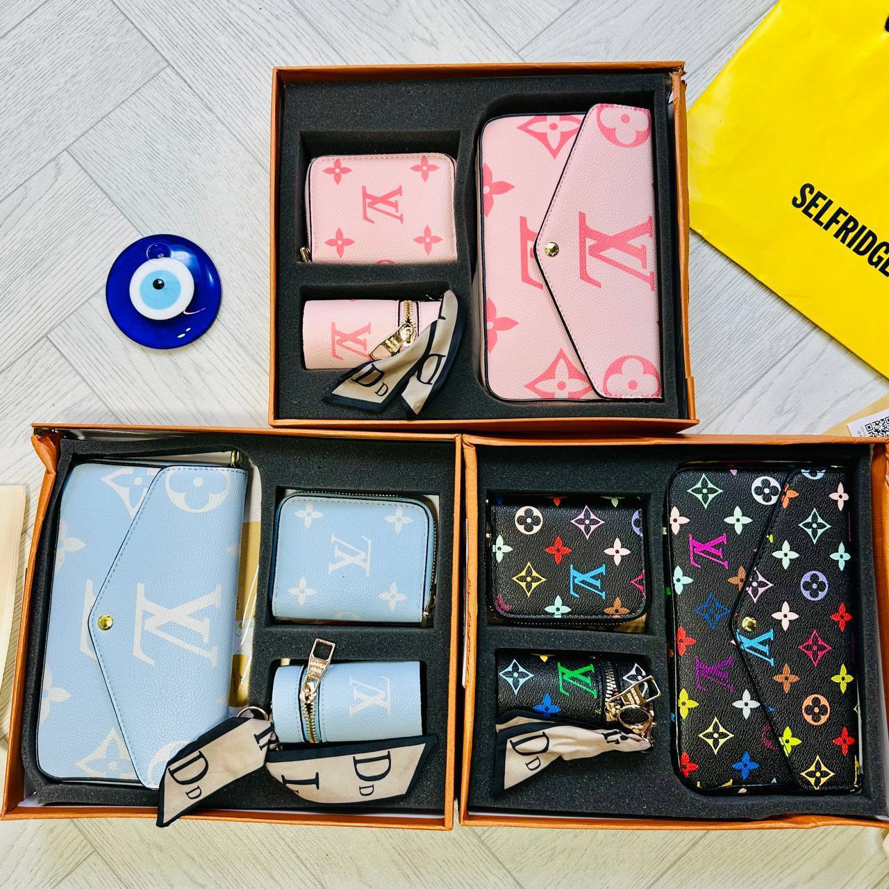 LV PURSE GIFT SET BOX END PEPPER WORK AVAILABLE to2706