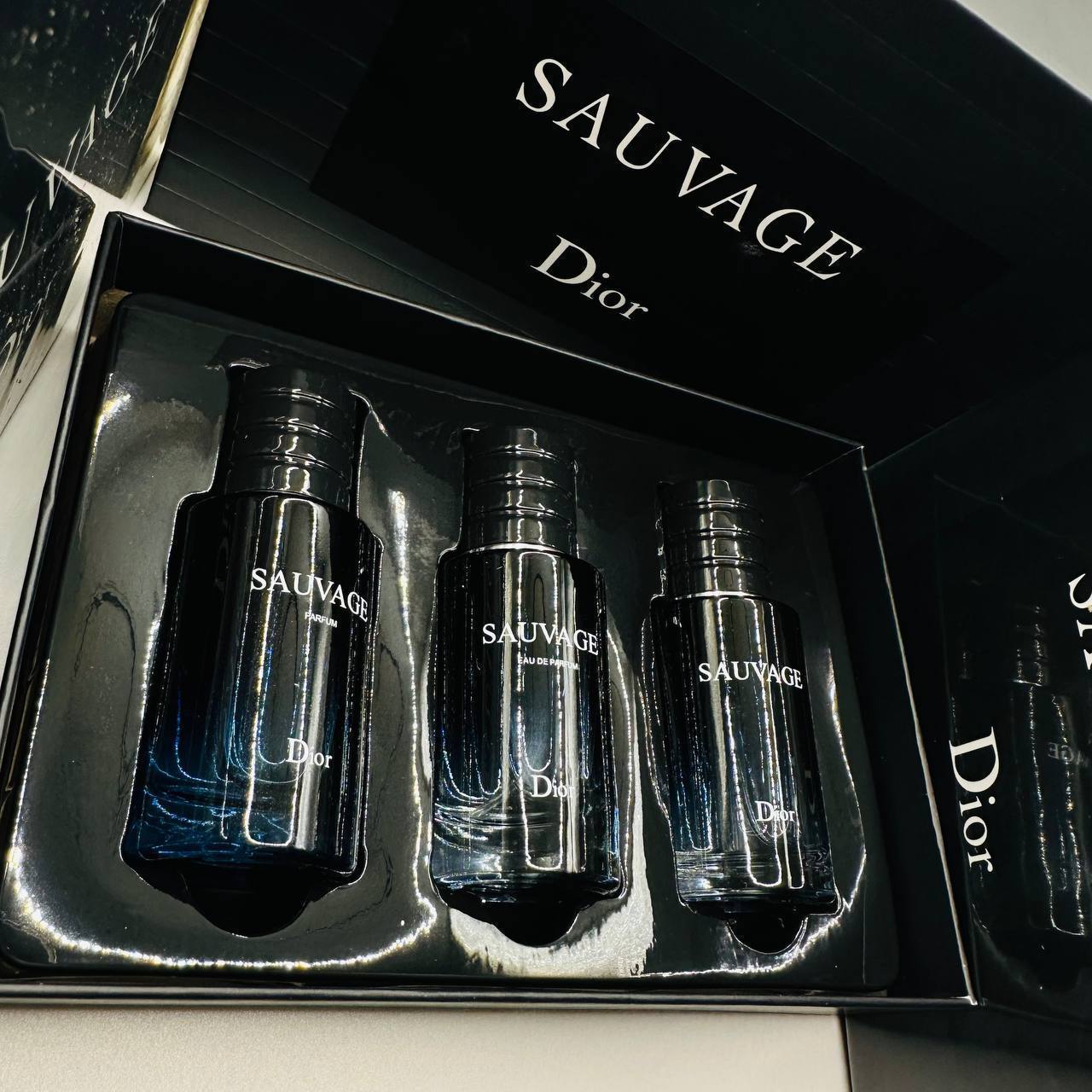 DIO PERFUME GIFT SET BOXED to2706