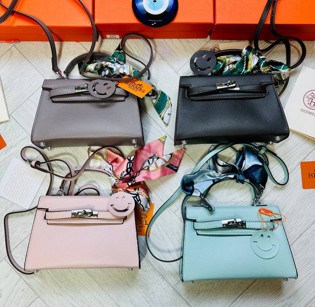 Herme Kell mini leather bag with box to2706