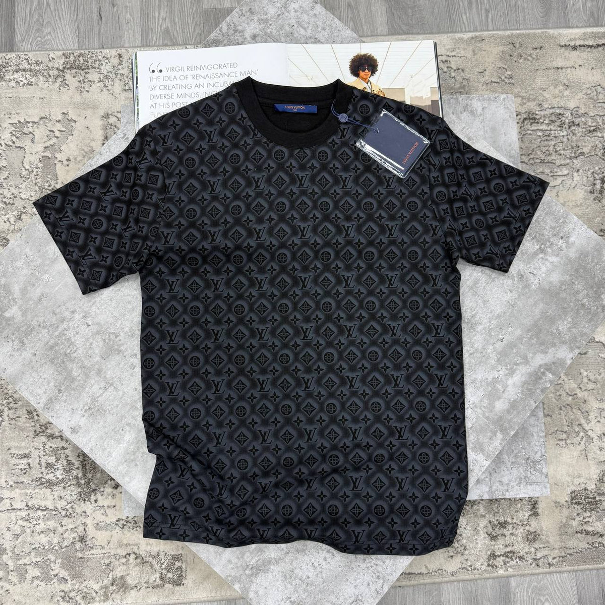 SUPER CLON LV MONO TEE jay1909