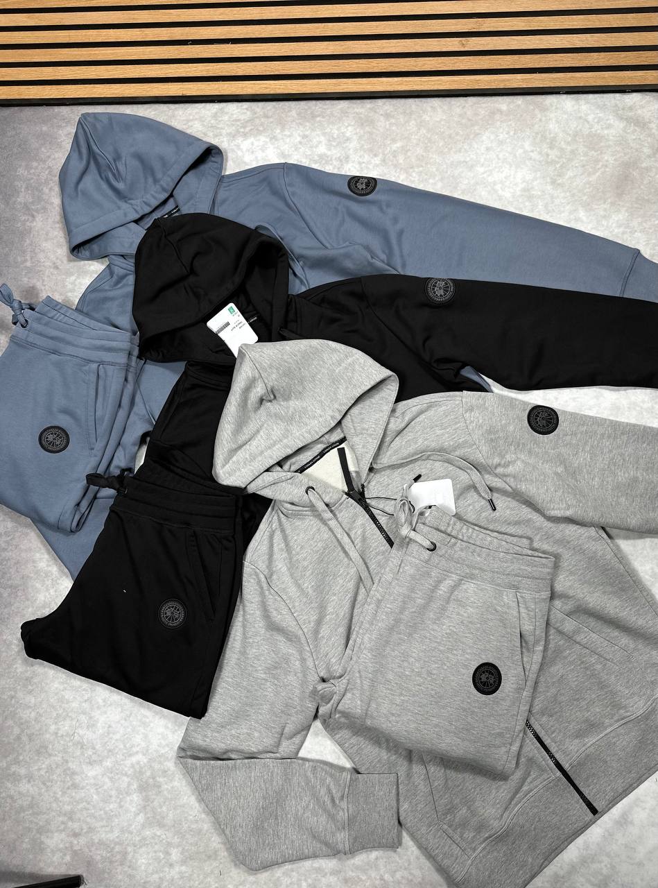 SUPER CLO CANADA GOSE TRACKSUITS am1009
