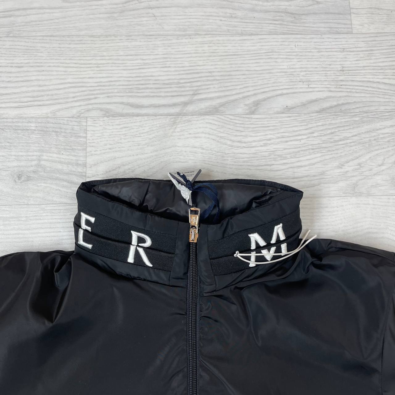 Moncle windbreaker na1109