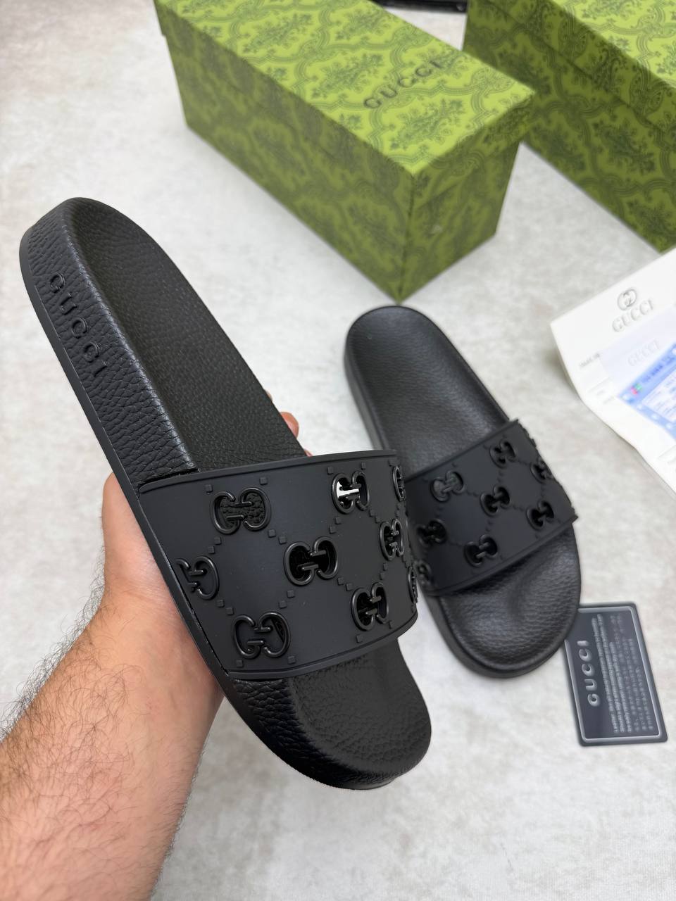 MENS GUCC SLIDERS am0107