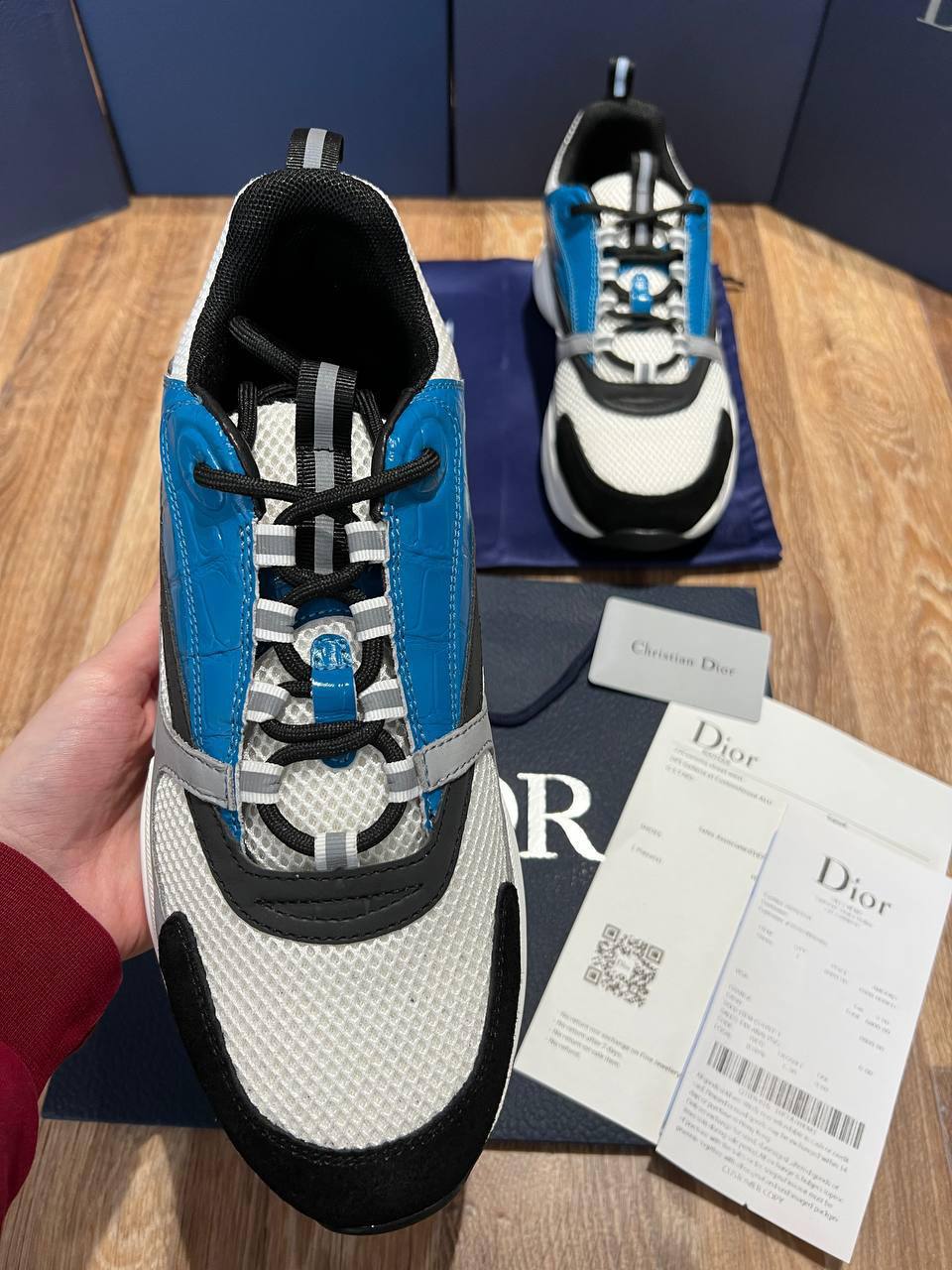 Dio b22 trainers jj0307